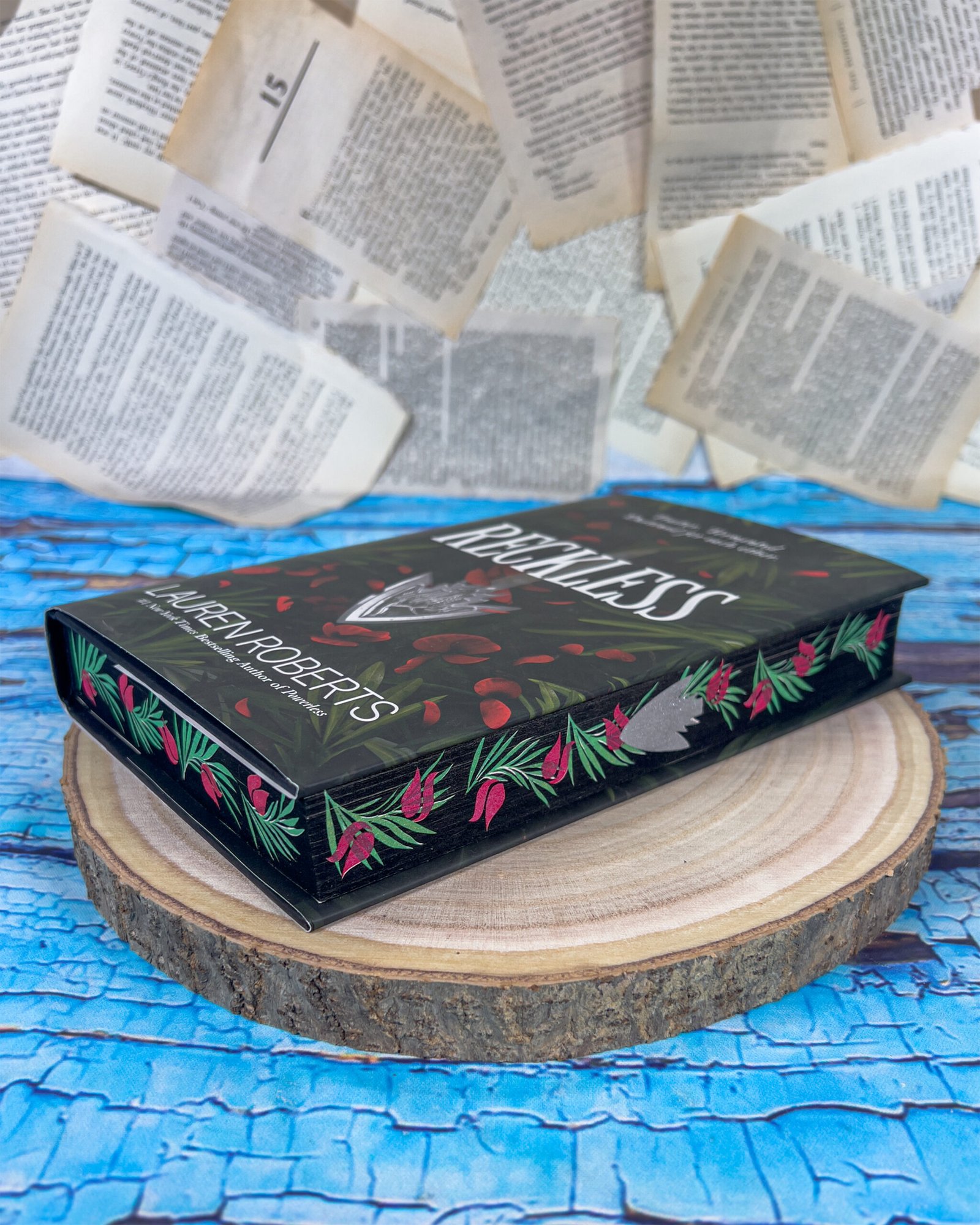 Reckless (The Powerless Trilogy) by Lauren Roberts - Image 4