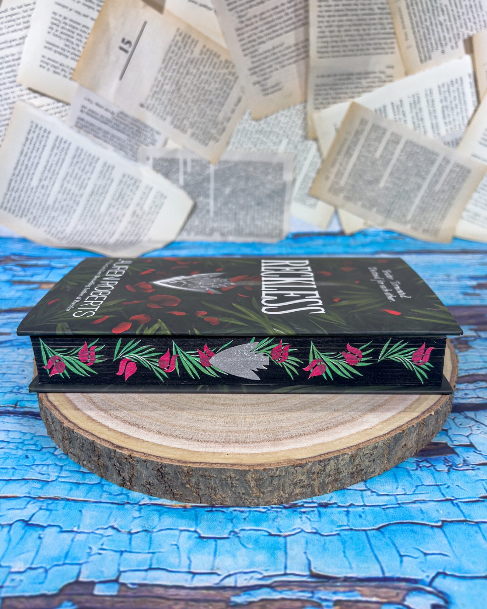 Reckless (The Powerless Trilogy) by Lauren Roberts - Image 3